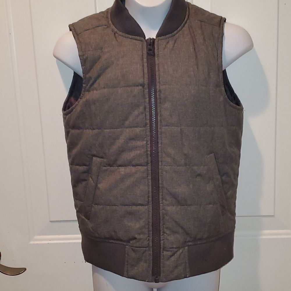 Cat & Jack Puffer Vest S 6/7
